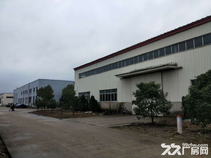 租黄琅钢结构厂房2000平，有部份办公楼，也可以不租，25元一平，电200，高度